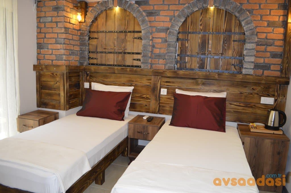 Otel